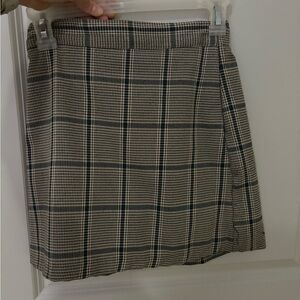 Black and White Mini Pencil Skirt with Wrap Style for Work
